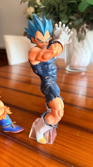 Figuras Dragon Ball Goku y Vegeta