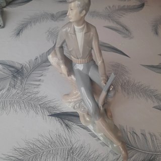 Figura de lladro ....cazador con escopeta