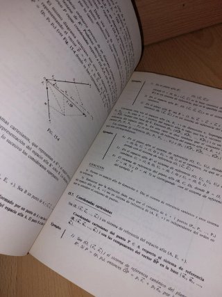 LIBRO - Álgebra lineal y geometría - MATEMÁTICAS