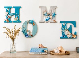 Lettere decorative HOME in legno