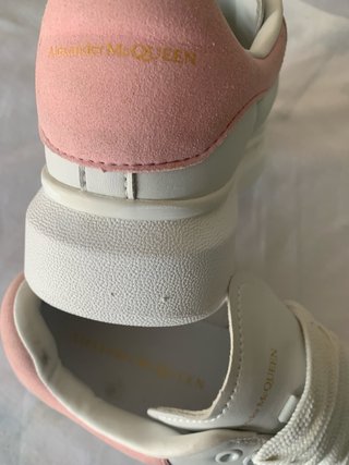 Sneakers Alexander McQueen bianche e rosa