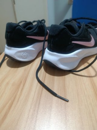 Nike Confort 36 Negro/Rosa