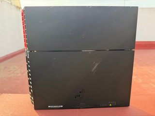 PS4 1TB Negra y Roja