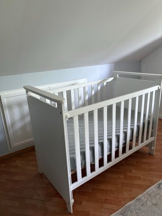 Cuna blanca Micuna. Colchón opcional