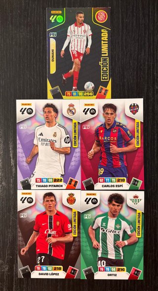 Cromos Edición Limitada Panini 25-26