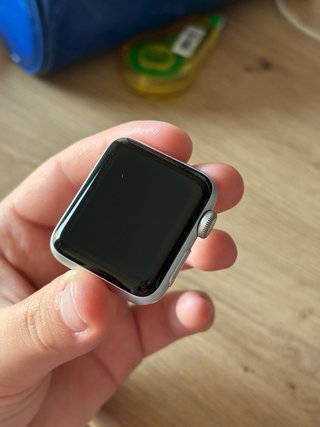 Apple Watch Series 3 38mm Plata + 5 Correas