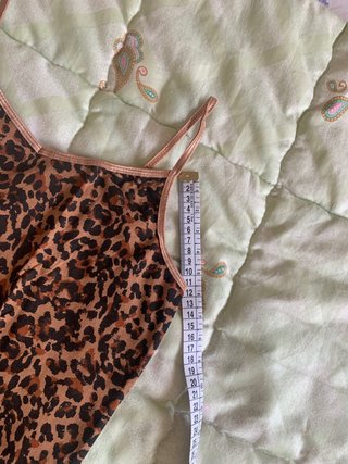 Camiseta tirantes animal print mujer