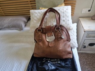 Bolso Machine Bay Bassico Piel Marrón Cremallera