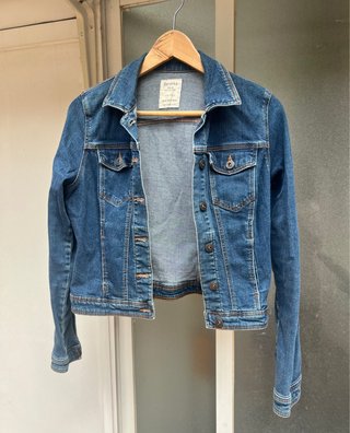 Cazadora vaquera Bershka azul