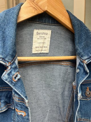 Cazadora vaquera Bershka azul