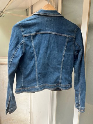 Cazadora vaquera Bershka azul