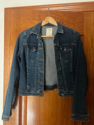 Cazadora vaquera Bershka azul