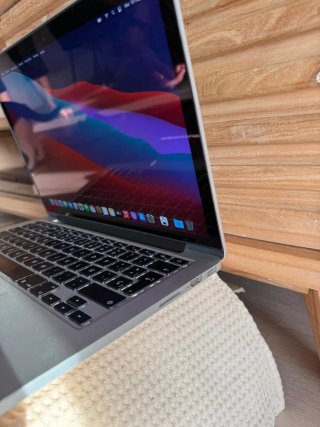 MacBook Pro i7 512 GB