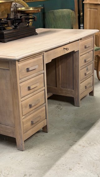 Escritorio antiguo doble pedestal madera