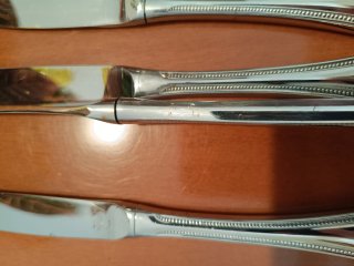 4 Cuchillos antiguos a estrenar y regalo 5