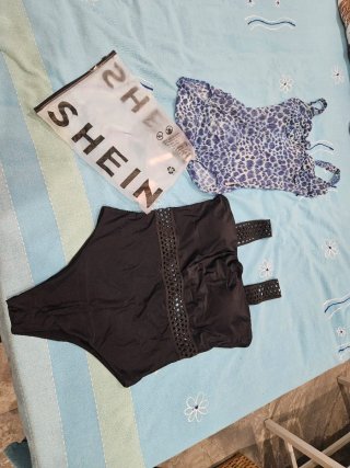 Bañador negro y azul estampado