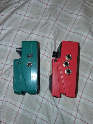 Pedales Behringer y Boss RC-1