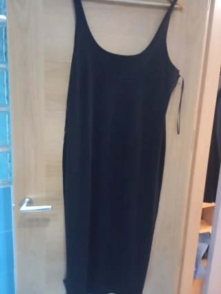 Vestido negro de punto