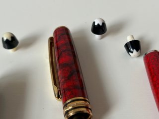 Set di quattro penne stilografiche di design elegante