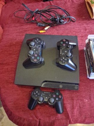 Consola PS3 Sony Negra + 3 Mandos + Juegos