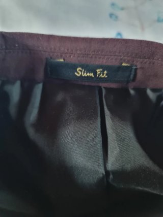 Traje de hombre granate