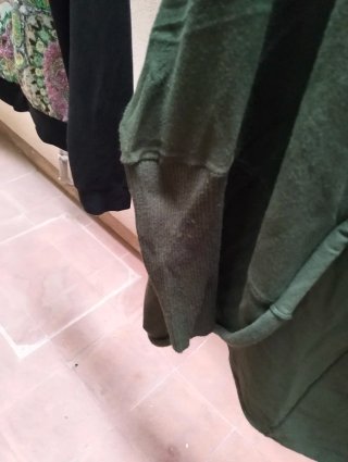 Chaqueta Zara y Camiseta Estampada Talla Única