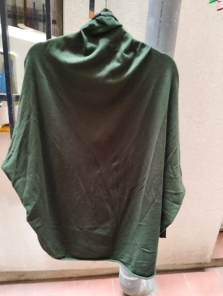 Chaqueta Zara y Camiseta Estampada Talla Única