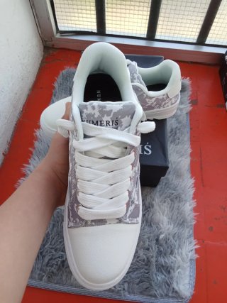 Zapatillas grises Talla 43