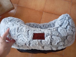 Cama para mascotas suave y cómoda