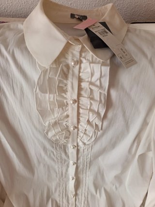 Camisa Yera Blanca Volantes Perlas