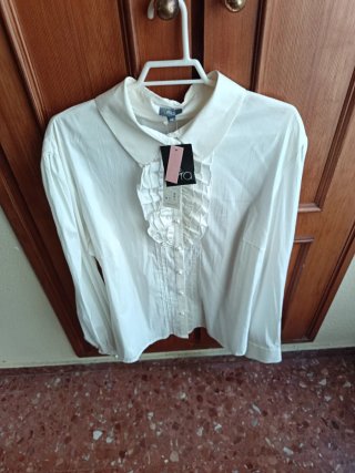 Camisa Yera Blanca Volantes Perlas