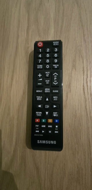 Monitor TV Samsung 24 Full HD T24E390EW