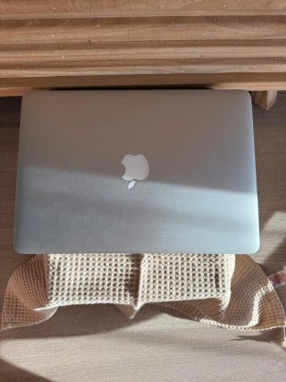 MacBook Pro i7 16GB RAM 512GB SSD