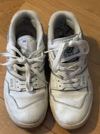 Zapatillas New Balance 550 grises y blancas