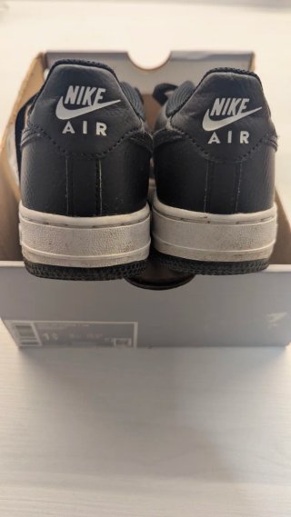 Nike Air Force 1 Negro/Blanco Talla 1.5 Número 33