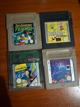 Lote   Game Boy:  Tetris, Ronaldo, new groov