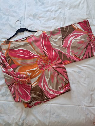 Blusa seda manga japonesa floral