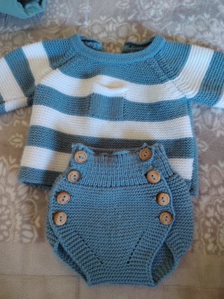 Conjunto punto Marialex bebé.Talla 3 meses.