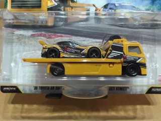 Hot Wheels Team Transport Toyota GR Supra