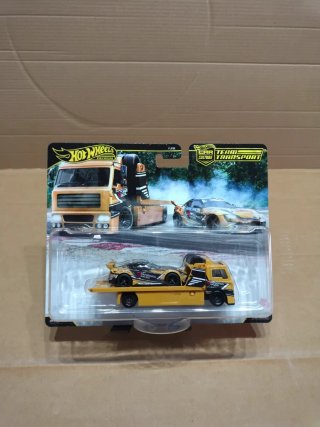 Hot Wheels Team Transport Toyota GR Supra