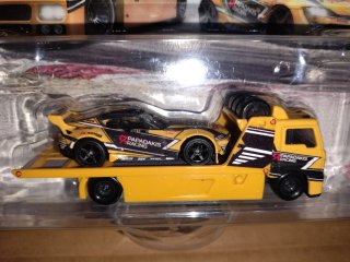 Hot Wheels Team Transport Toyota GR Supra