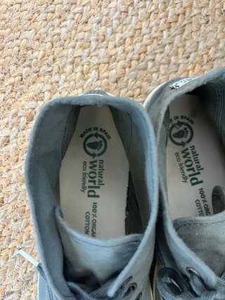 Zapatillas Natural World tipo bota verde militar
