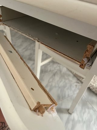 Mesa y 4 Sillas Blancas