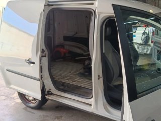 Volkswagen Caddy 2012