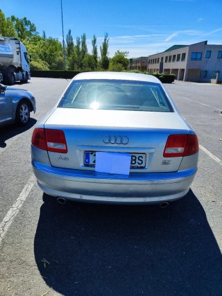 Audi A8 2002