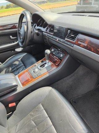 Audi A8 2002