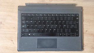 Surface Pro 3 (i5 /  4GB / 128GB)