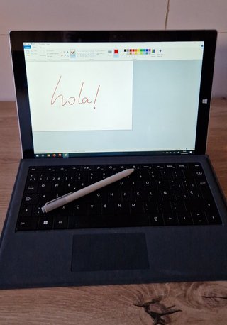 Surface Pro 3 (i5 /  4GB / 128GB)