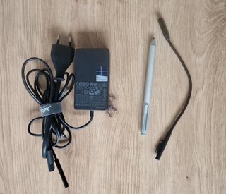 Surface Pro 3 (i5 /  4GB / 128GB)