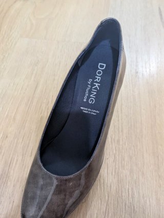 Zapatos Dorking charol tacón medio grises